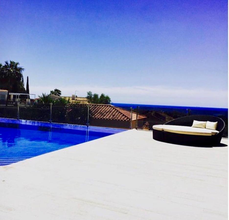 Villa Issabella Marbella Exterior photo